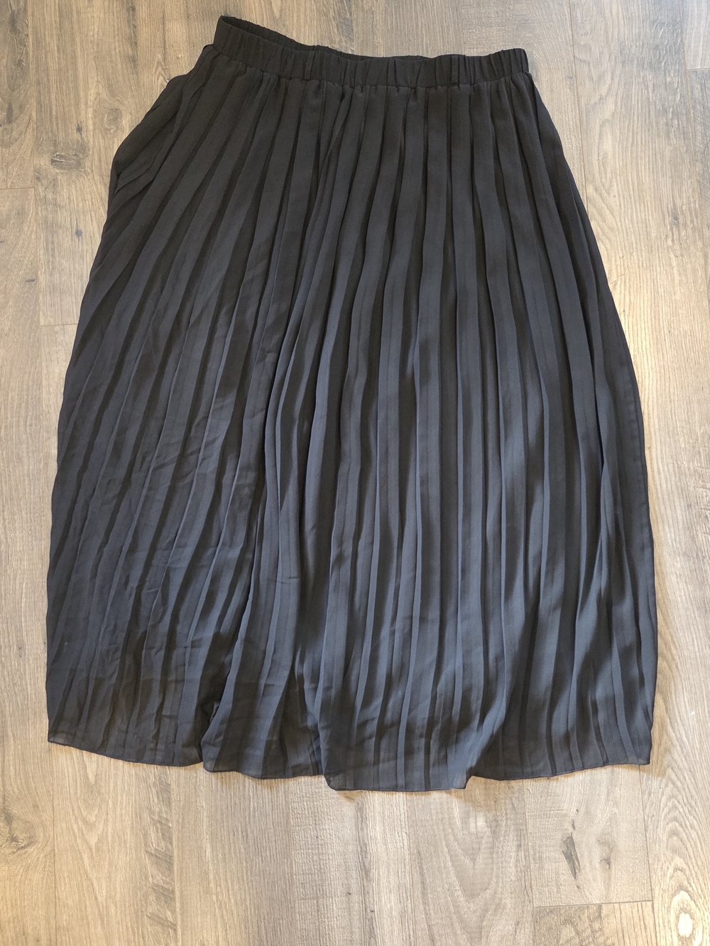 Joie Black Pleated Midi Skirt